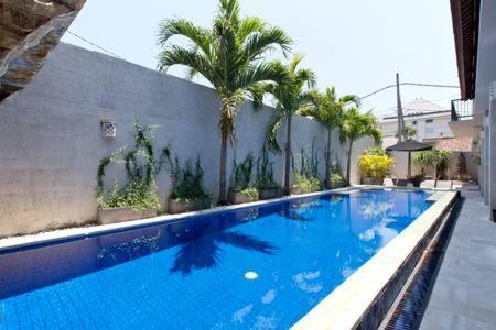 Segara Villas Kuta  Ngoại thất bức ảnh