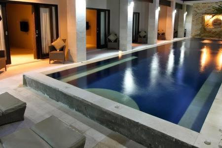 Segara Villas Kuta  Ngoại thất bức ảnh
